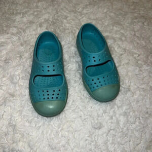 Native Childrens Shoes Blue size 7